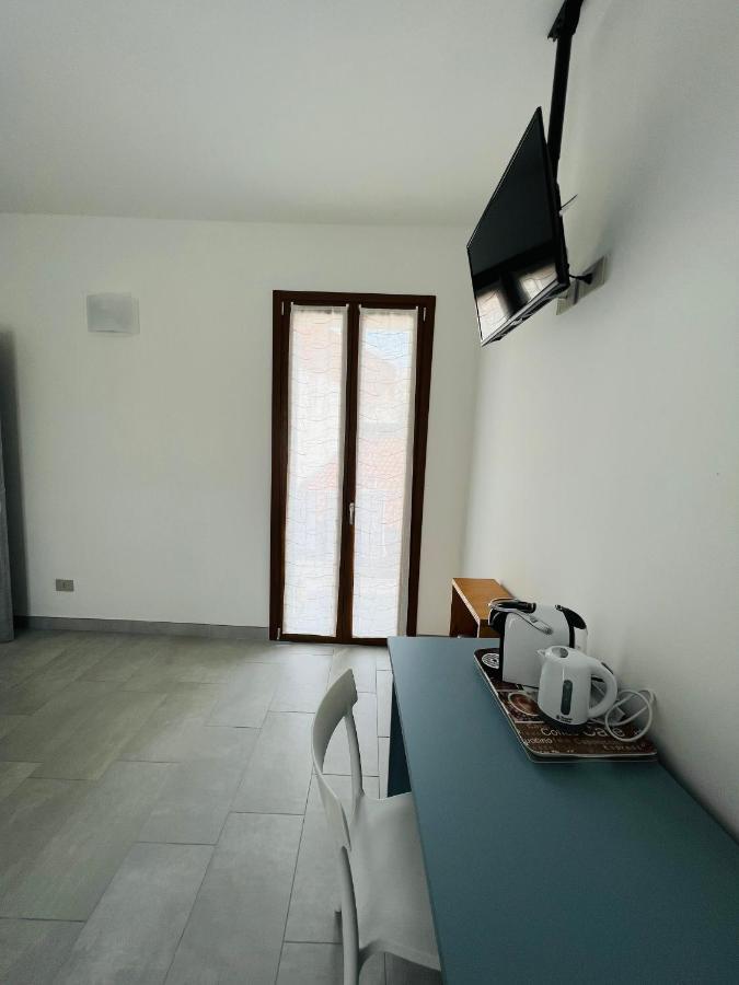 Hotel La Ringhiera Novara Exterior foto