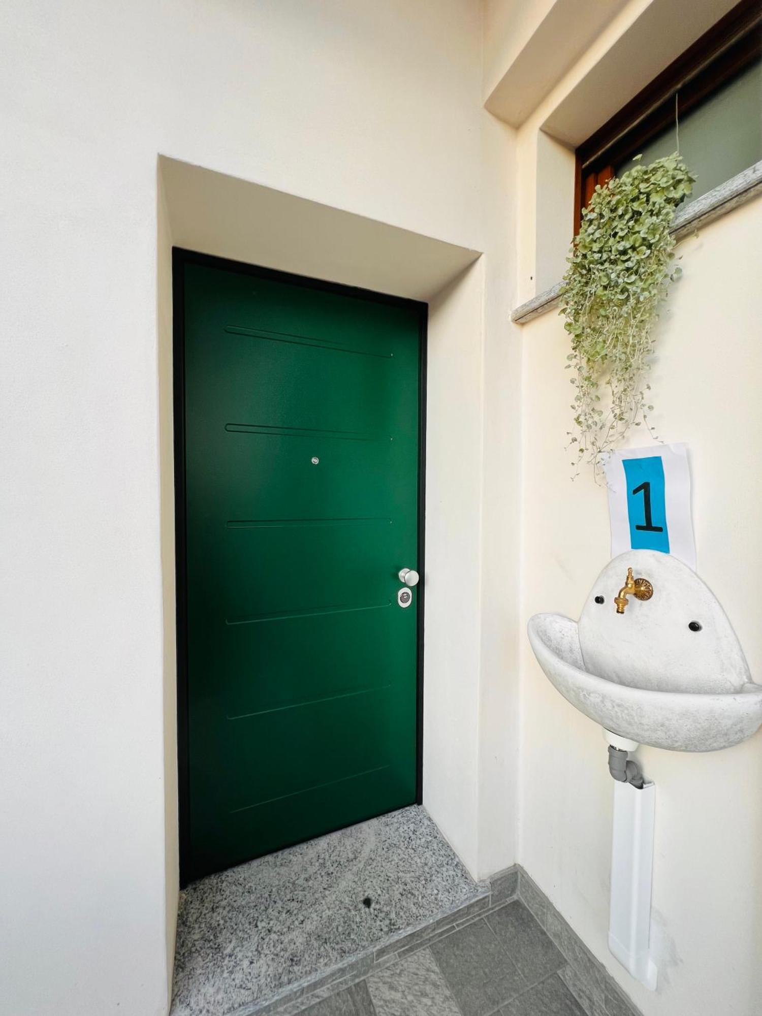 Hotel La Ringhiera Novara Exterior foto
